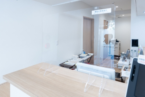 アクリルパーテーションの設置